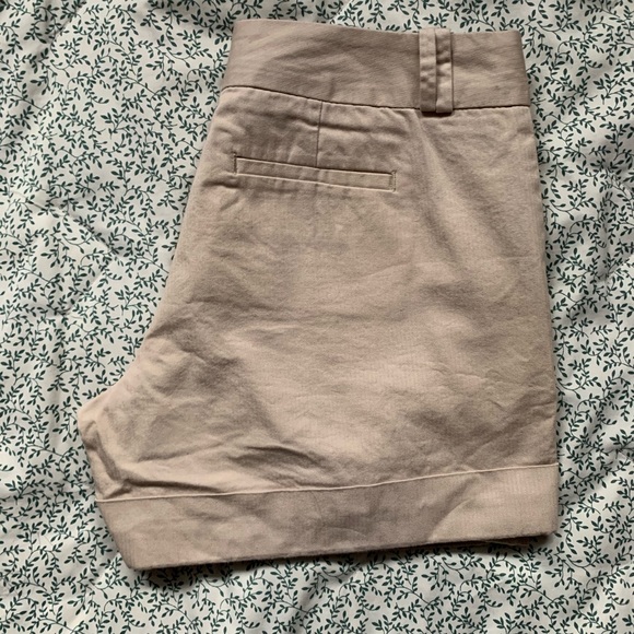 Banana Republic Khaki Shorts 3” - Picture 2 of 2
